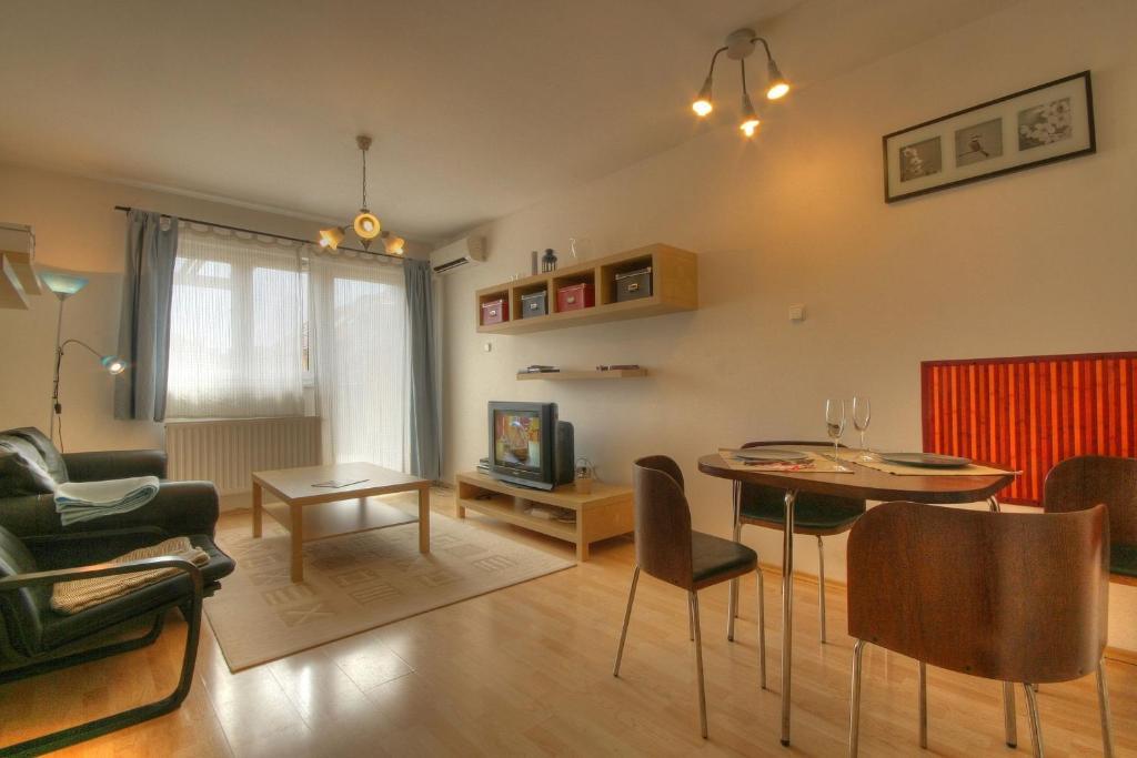 Apartment Budapest Peace Bilik gambar
